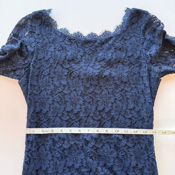 EUC Diane von Furstenberg Zarita Long Sleeve Zipper Back Lace Dress in Navy Sz 6 - Picture 13 of 14
